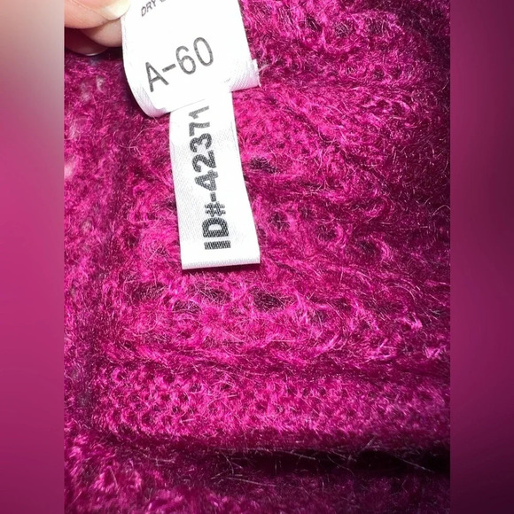 Express design studio,M, mohair wool blend open cable knit short puff sleeves - Picture 9 of 10